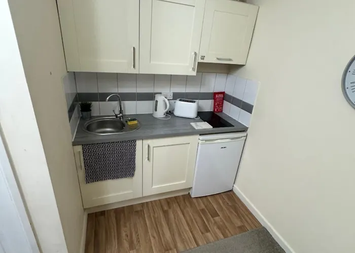 Modern Flat In Walsall Uk